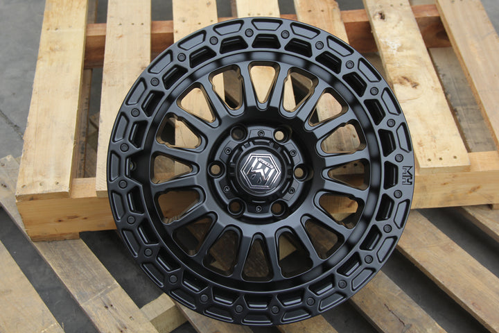 MH008 17"-MATTE BLACK