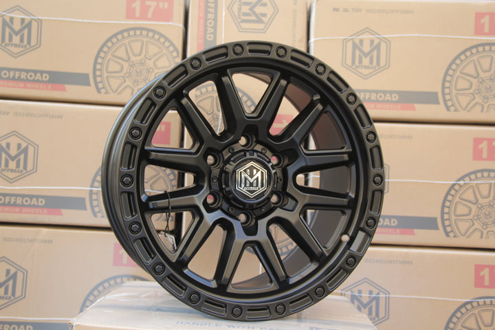 MH001 17"-Matt Black